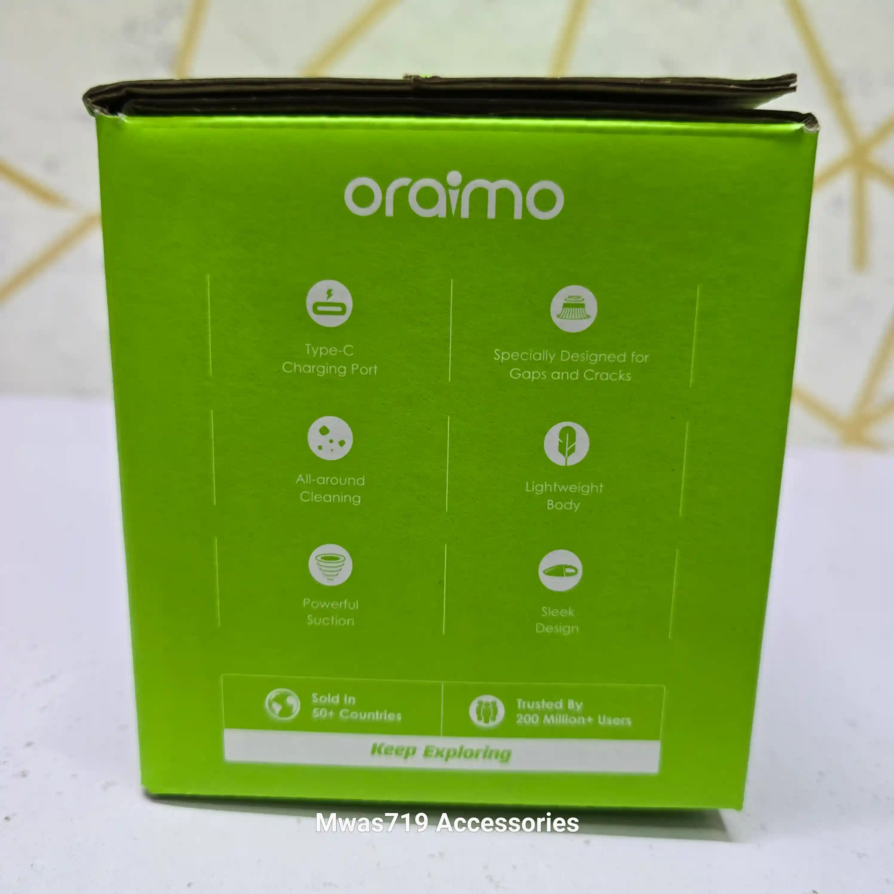 Carousel slide 2 for Oraimo UltraCleaner H2