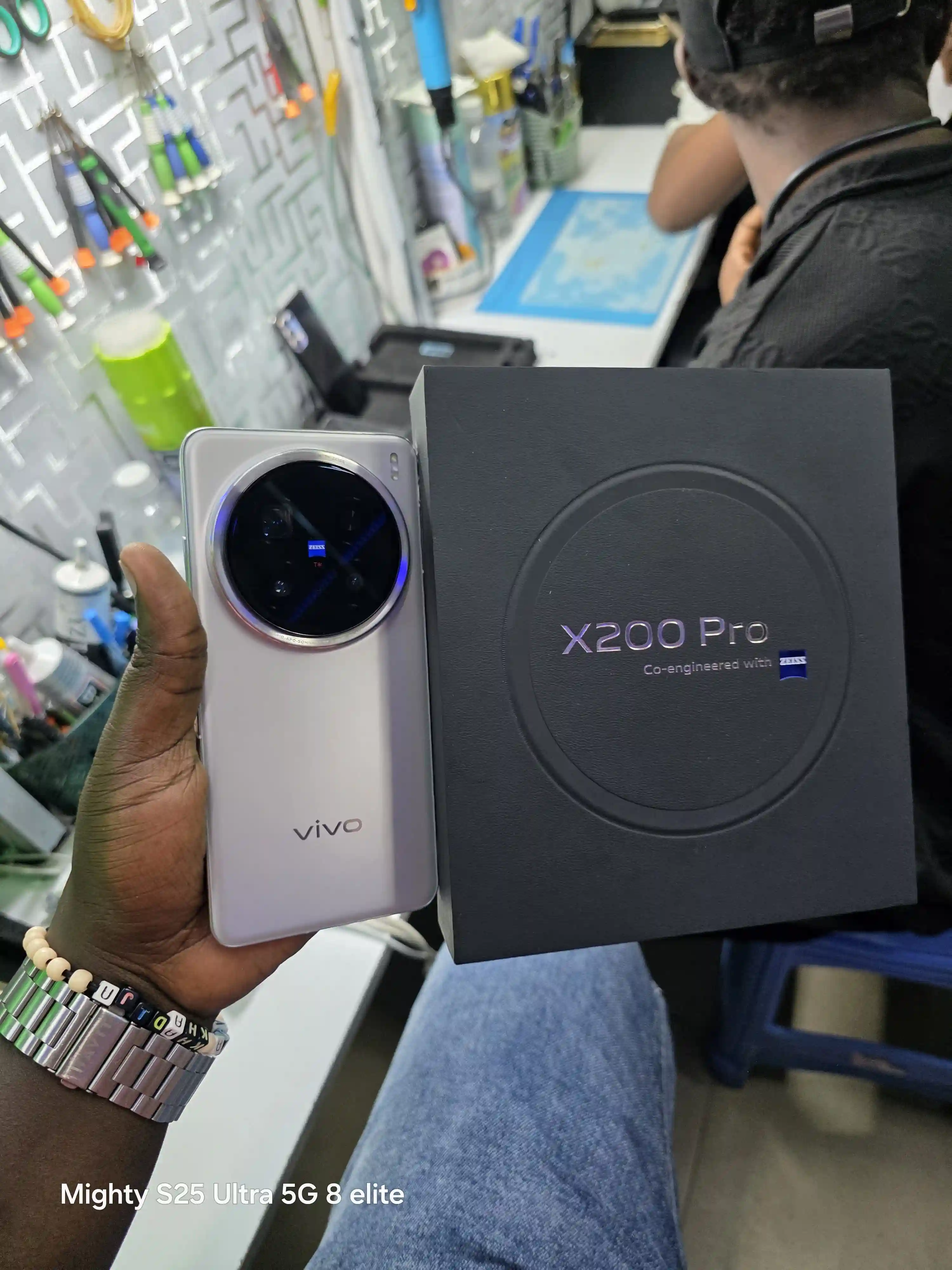 Carousel slide 1 for Vivo X200 Pro 5G 16gb + 512gb