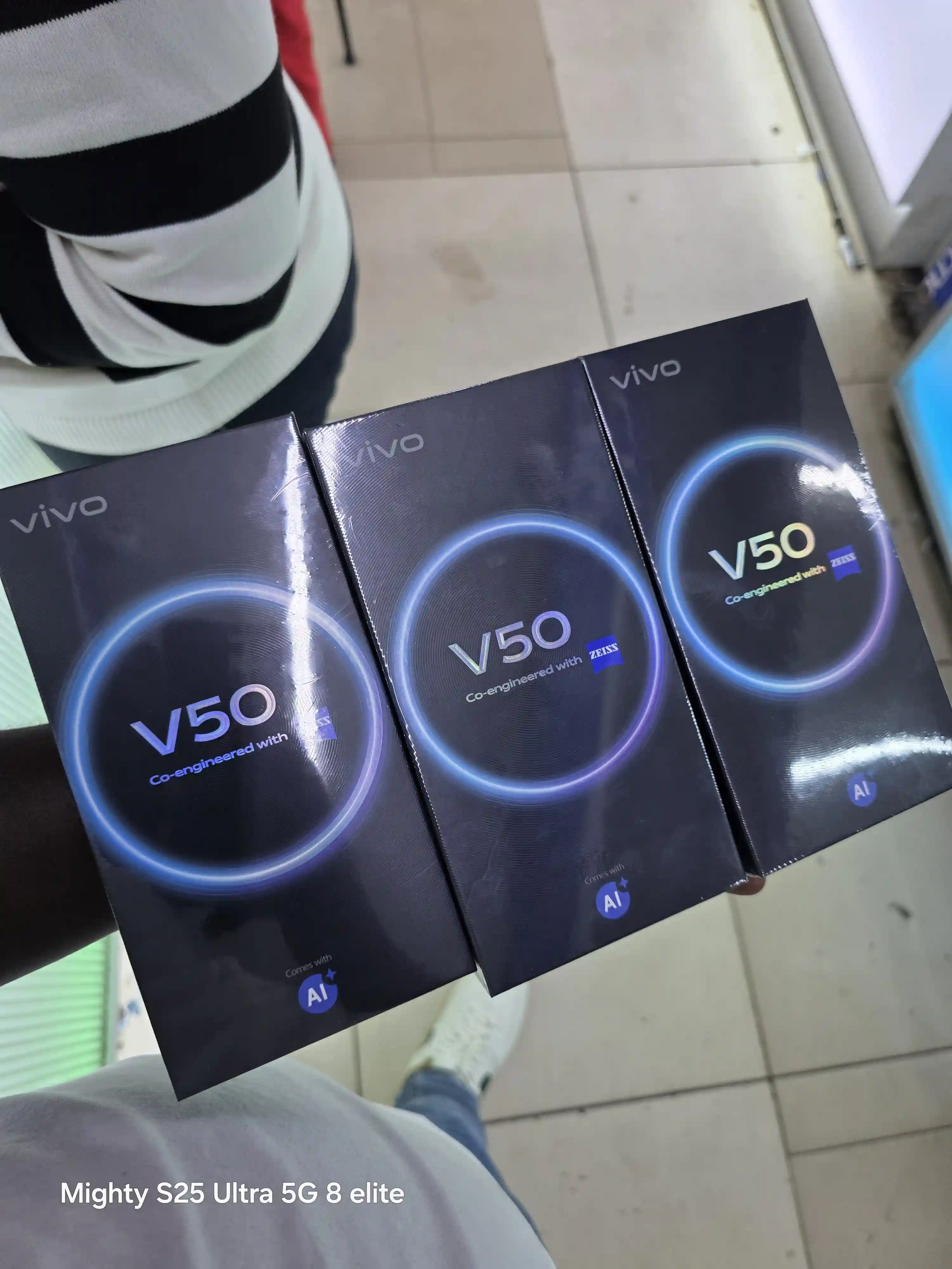 Carousel slide 1 for Vivo V50