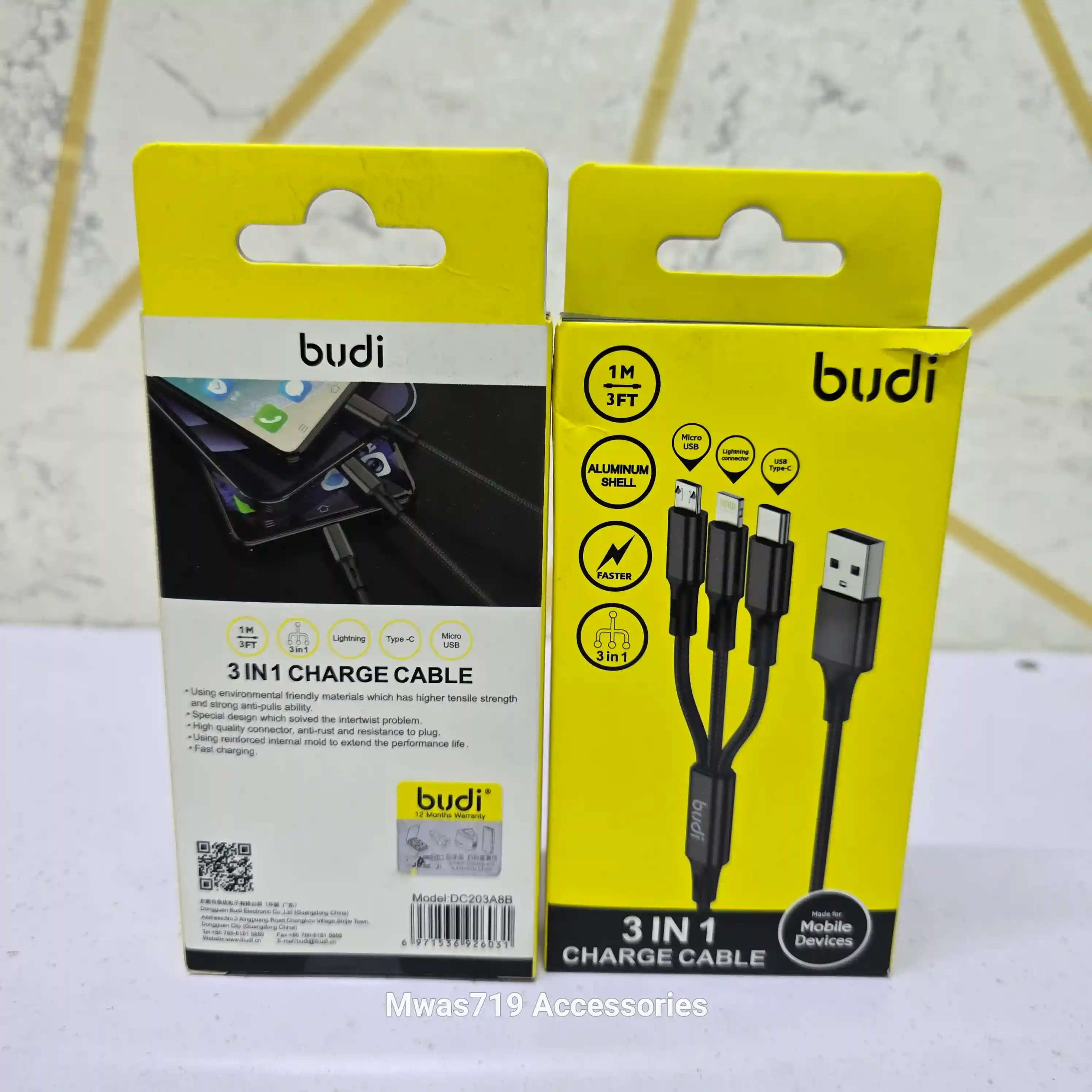 Carousel slide 2 for Budi 3 in 1 Cable